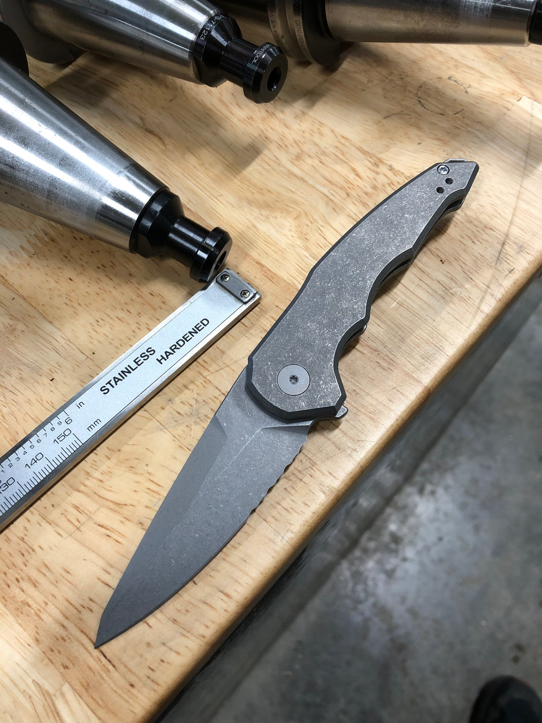 Who is the worlds best knife maker?