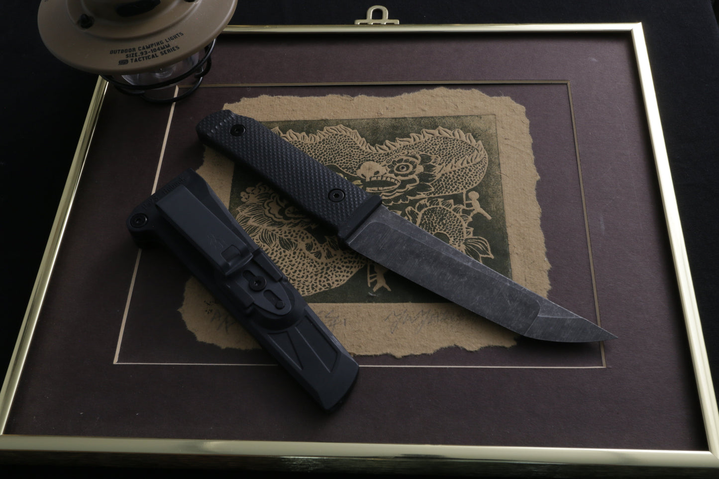 Fixed blade on Japanese photo