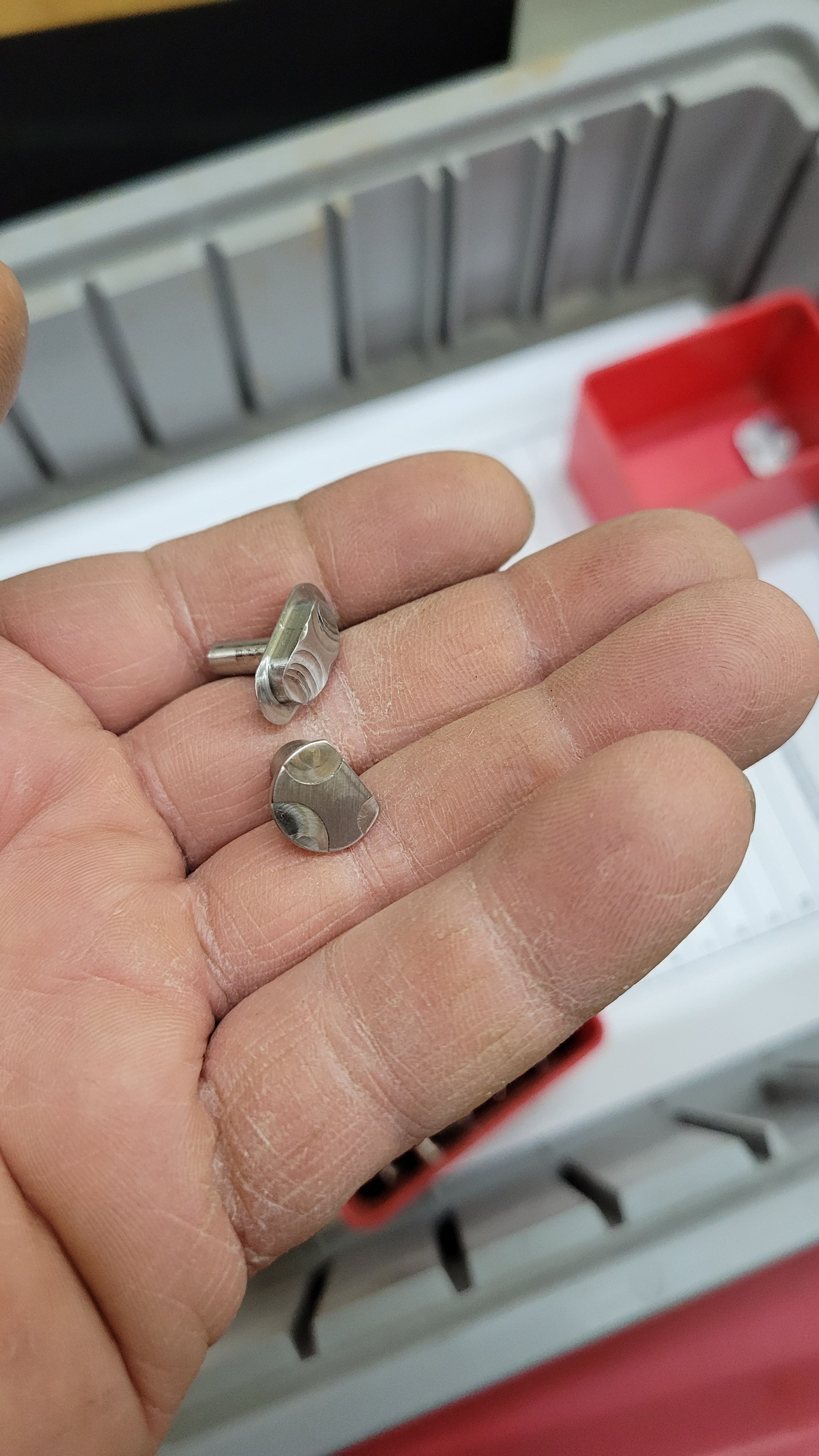 Machining parts for the MK7